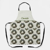 Rustic Pine and Berry Christmas Wreaths エプロン (正面)