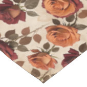 Rustic Style Roses In Shades Of Orange And Red テーブルクロス (アングル)