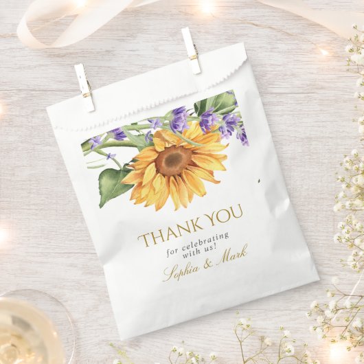 Rustic Sunflowers & Lavender Wedding フェイバーバッグ (クリップ留めされた状態)