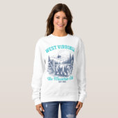 Rustic West Virginia Nature Scene with Bear スウェットシャツ (正面フル)