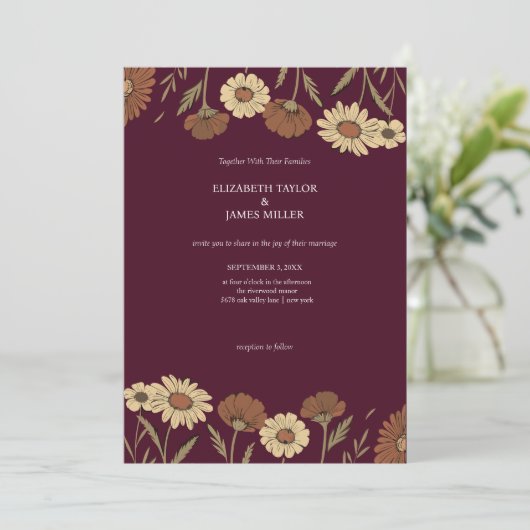 Rustic Wildflower Burgundy Floral Wedding 招待状 (スタンド正面)