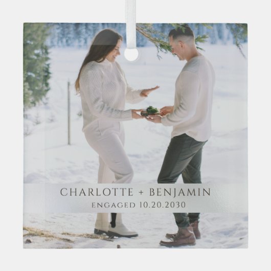 Rustic Winter Snow Engagement Photo ガラスオーナメント (正面)