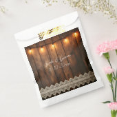 Rustic Wood and Lace Wedding フェイバーバッグ (封をした状態)