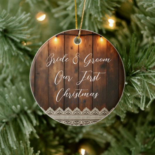 Rustic Wood and Lace Wedding First Christmas セラミックオーナメント (ツリー)