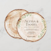Rustic Wood Slice with Greenery woodland wedding 招待状 (正面/裏面)