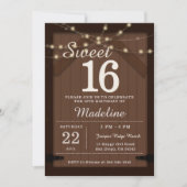 Rustic Wood String Lights Barn Door Chic Sweet 16 招待状 (正面)