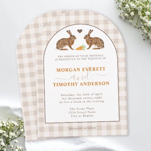 Rustic Woodland Hares On Beige Gingham Wedding 招待状