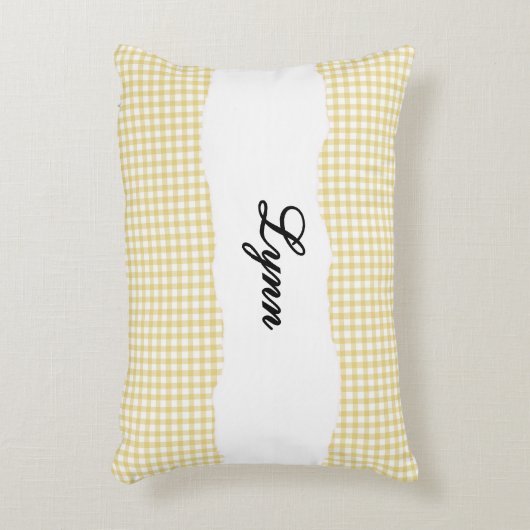 Rustic Yellow Gingham Personalized Name アクセントクッション (正面(垂直))