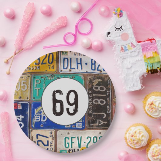 Rustyライセンスプレート69誕生日 ペーパープレート (パーティー)