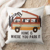 RVキャンピングトレーラー「ホームはYou Park It」 クッション (ブランケット)
