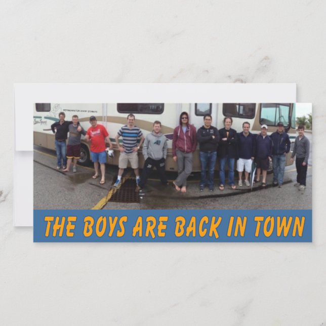 RVダービートリップ – 冷蔵庫ドア厩舎の写真 (正面)