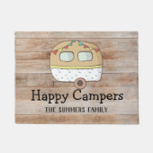 RVトレーラーハッピーキャンパーズパーソナライズされたファミリー ドアマット (正面)