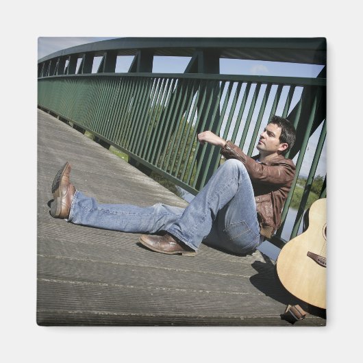 Ryan Kelly Music – マグネット – ギター (正面)