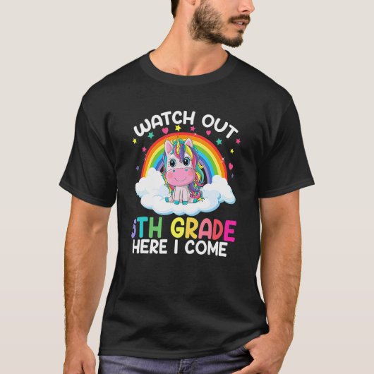 Sに戻る5年生かわいいユニコーン虹を見る Tシャツ (正面)