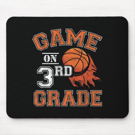 Sの3年生バスケットボールの最初の日のおもしろいゲーム マウスパッド (正面)