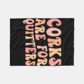 Sはクイッターズ ワインバッチクルー独身最後の夜 フリースブランケット (正面(横))