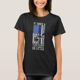 Sを危険にさらすのは警察官だ Tシャツ