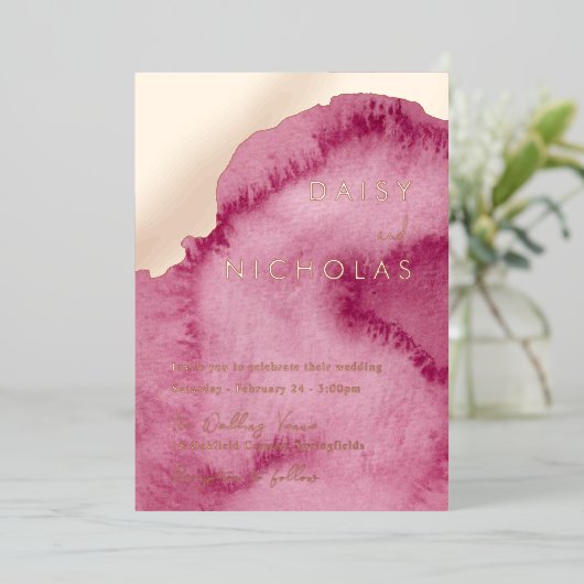 s結婚ほこりっぽいバラスノーピンク水カラーバラ金ゴールド 箔招待状 (立ち正面)