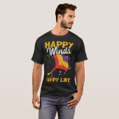 S2 Kite Flying Fly Kites (121) Tシャツ (正面フル)