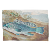 S.A. Kilbourneによるヴィンテージの魚のイラスト「Sea Bass」 枕カバー (正面)