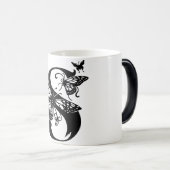 S Alphabet black butterfly モーフィングマグカップ (正面右)