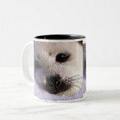 S.O.S.私たち救のハープシール ツートーンマグカップ (正面左)