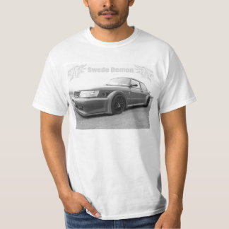 SAAB 900スウェーデン人の鬼のTシャツ Tシャツ