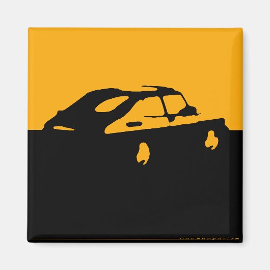 Saab 900 SPG/Aero - Yellow on dark bkgd magnet マグネット (正面)