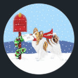 Sable Papilon Christmas Mail ラウンドシール<br><div class="desc">パピロンのクリスマス。このセ祝ブルパピロンのパップでシーズンは、心地よい赤いニットのスカーフで束ね、冬の雪を遊び心を通して、メールボックスに運のフェスティバルの休日のメールを覗く。心を温めるシーンで、ハートを溶かす。</div>