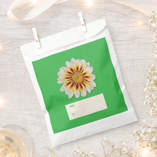 Sacolinha para presentes personalizável フェイバーバッグ (クリップ留めされた状態)