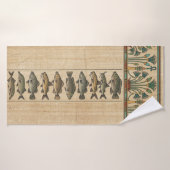 Sacred Nile Fish & Lotus Ancient Egyptian バスタオル (バスタオル)