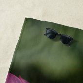 Sacred Pink Lotus Blossom - Serene Zen Art for Med ビーチタオル (インサイチュ)