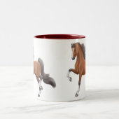 Saddlebredの歩くの馬のマグ ツートーンマグカップ (中央)
