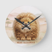 Safari Cute Zuberi The Fluffy Leopard Name Kids ラウンド壁時計 (正面)