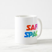 SAFE SPACE – Bold Rainbow Mug of Love コーヒーマグカップ (正面右)