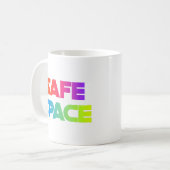 SAFE SPACE – Bold Rainbow Mug of Love コーヒーマグカップ (正面左)