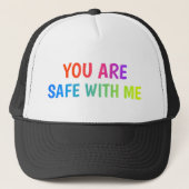 Safe Space Trucker Hat – You Are Safe With Me キャップ (正面)