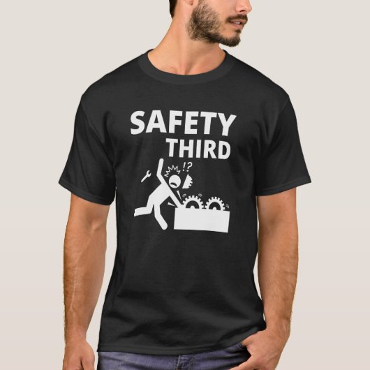 Safety Third  Construction Gears Work Accident Mac Tシャツ (正面)