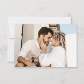 SageグリーンフォトQRコードウェディングRSVPエンクロージャ カード (裏面)