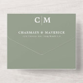 Sage Green モダン Monogram QRコードRSVP結婚's オールインワン招待状 (裏面)