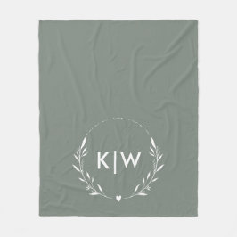 sage green and White | モダンイニシャルモノグラム フリースブランケット