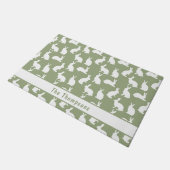Sage Green And White Bunnies With Name Easter ドアマット (アングル)