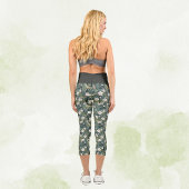 Sage Green Chinoiserie Tropical White Gold Floral カプリレギンス