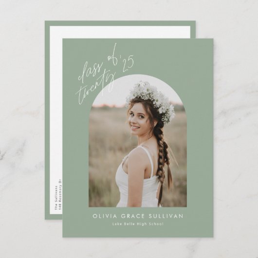 Sage Green Class of 2025 Arch写真卒業 インビテーションポストカード (正面/裏面)