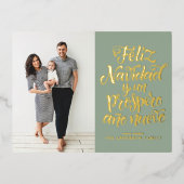 Sage Green Feliz Navidadスクリプトクリスマスフォト 箔シーズンポストカード (正面)