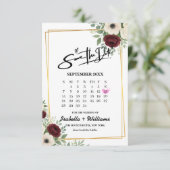 Sage Green Geometryカレンダー結婚式の日付の保存 エンクロージャーカード (スタンド正面)