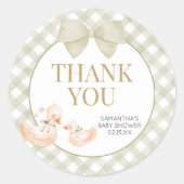 Sage Green Gingham Silly Goose Baby Shower ラウンドシール (正面)
