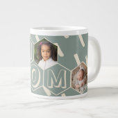 Sage Green Hexagon Modern MOM Gift ジャンボコーヒーマグカップ (正面右)
