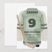 Sage Green Hockey Jersey Birthday Sports Party 招待状 (正面/裏面)