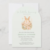 Sage Green Little Bunny Baby Neutral Shower Arched 招待状 (正面)